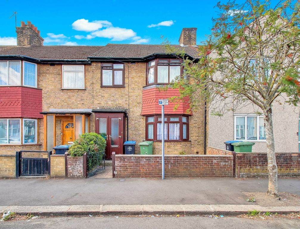 Property photo 1 of 11