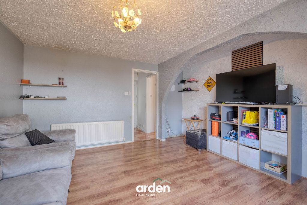 Property photo 2 of 13