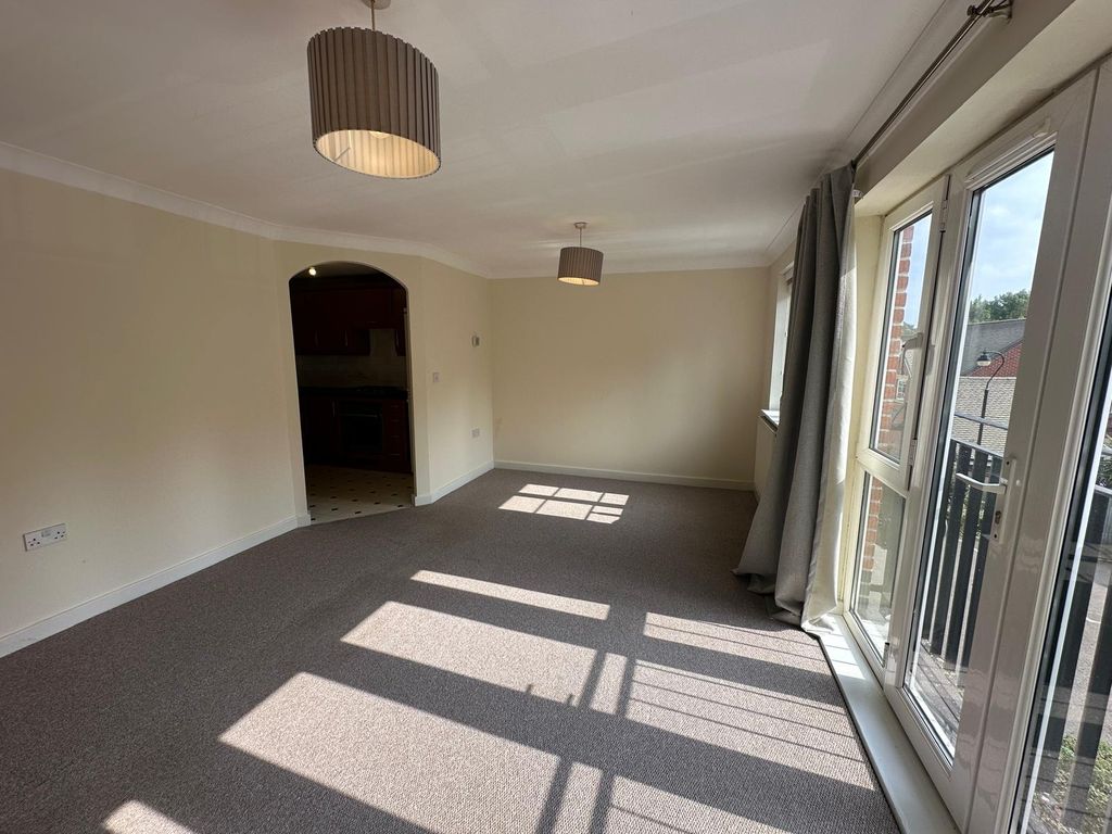 Property photo 3 of 11 Image