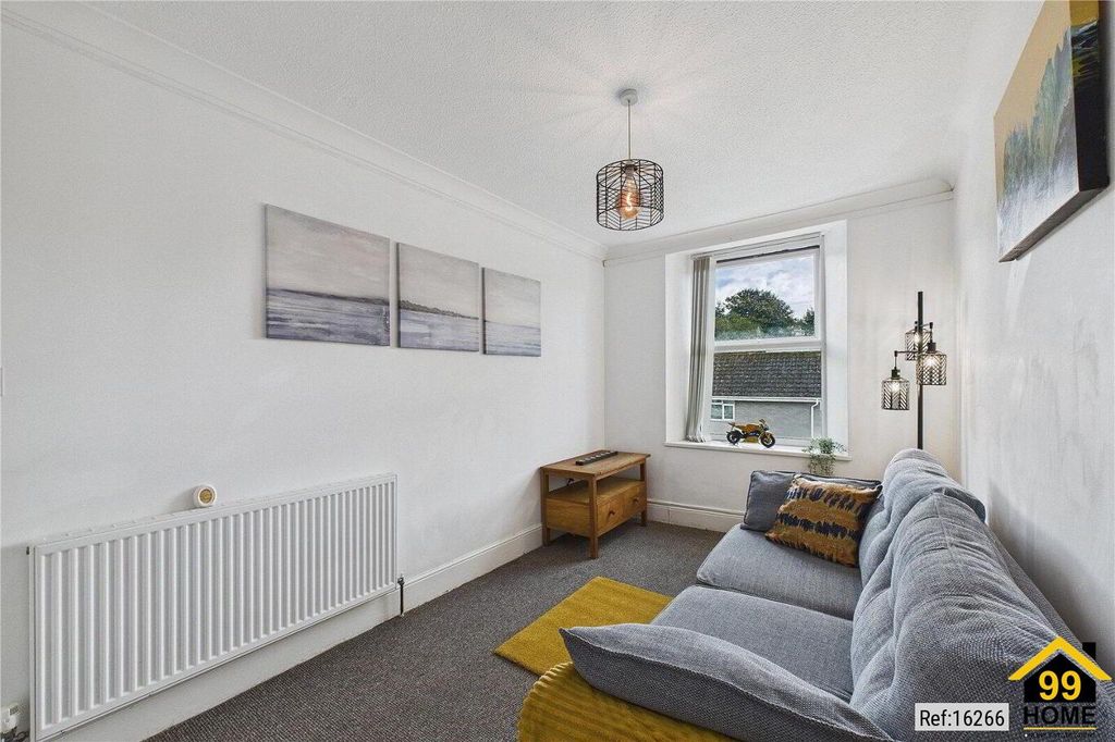 Property photo 3 of 7 Photo 2