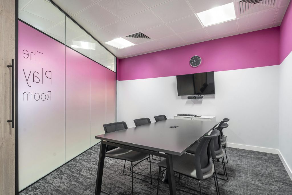 Property photo 3 of 8 Iw270225Gka185.Jpg