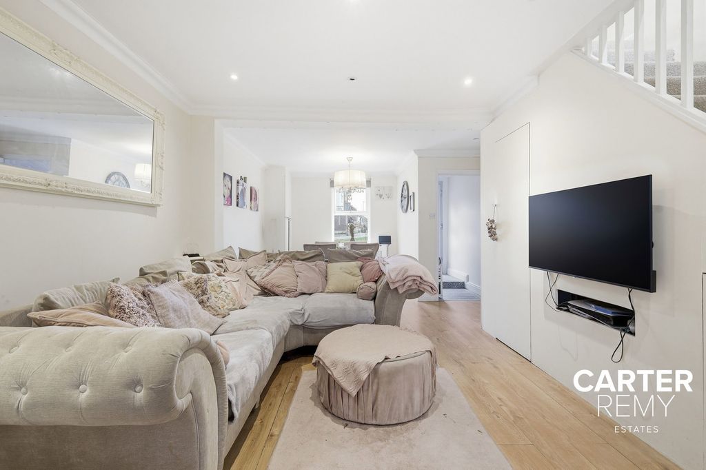 Property photo 3 of 30