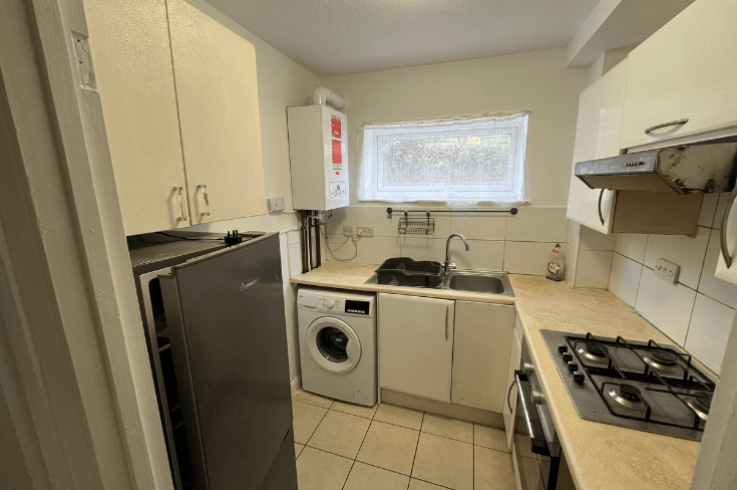 Property photo 2 of 8 Kitchen