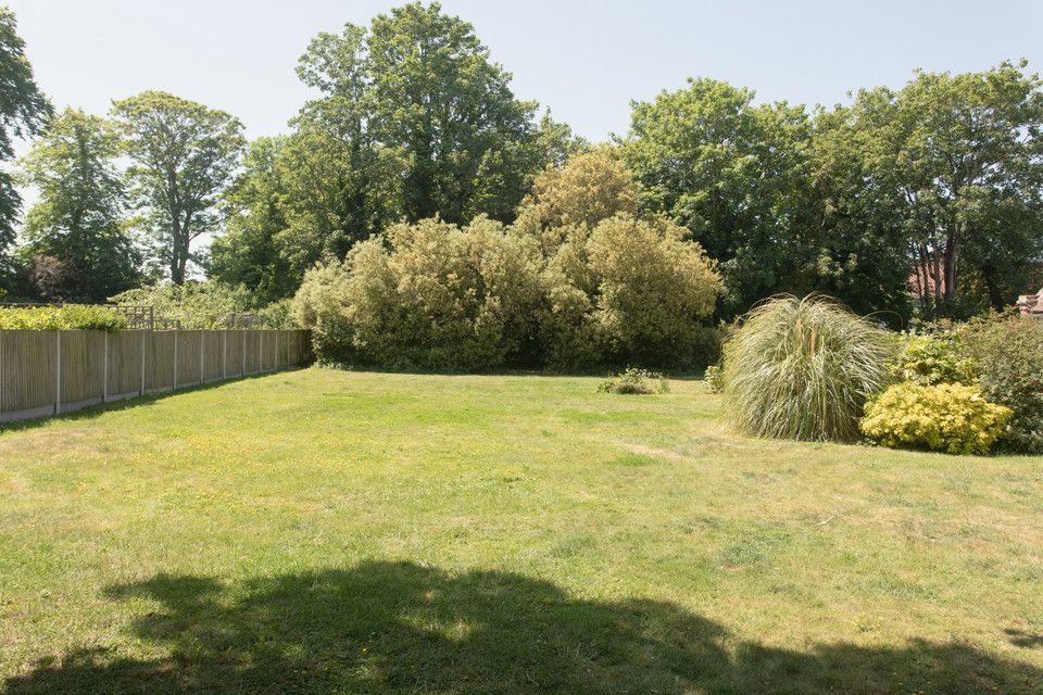 Property photo 3 of 25