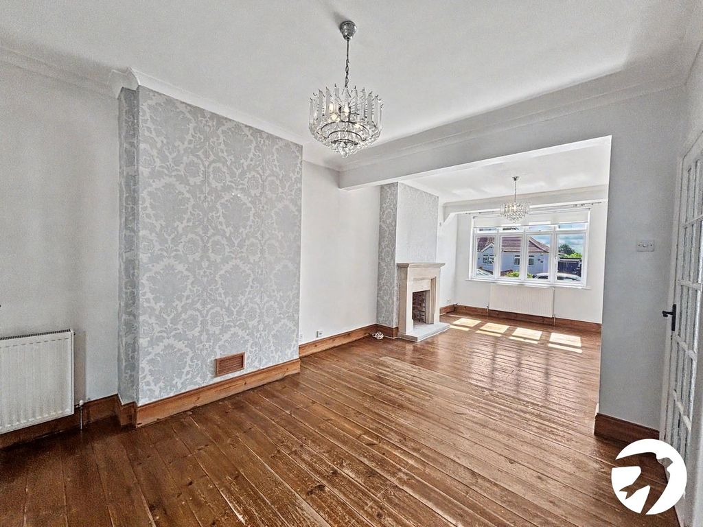 Property photo 2 of 18 Picture No. 16