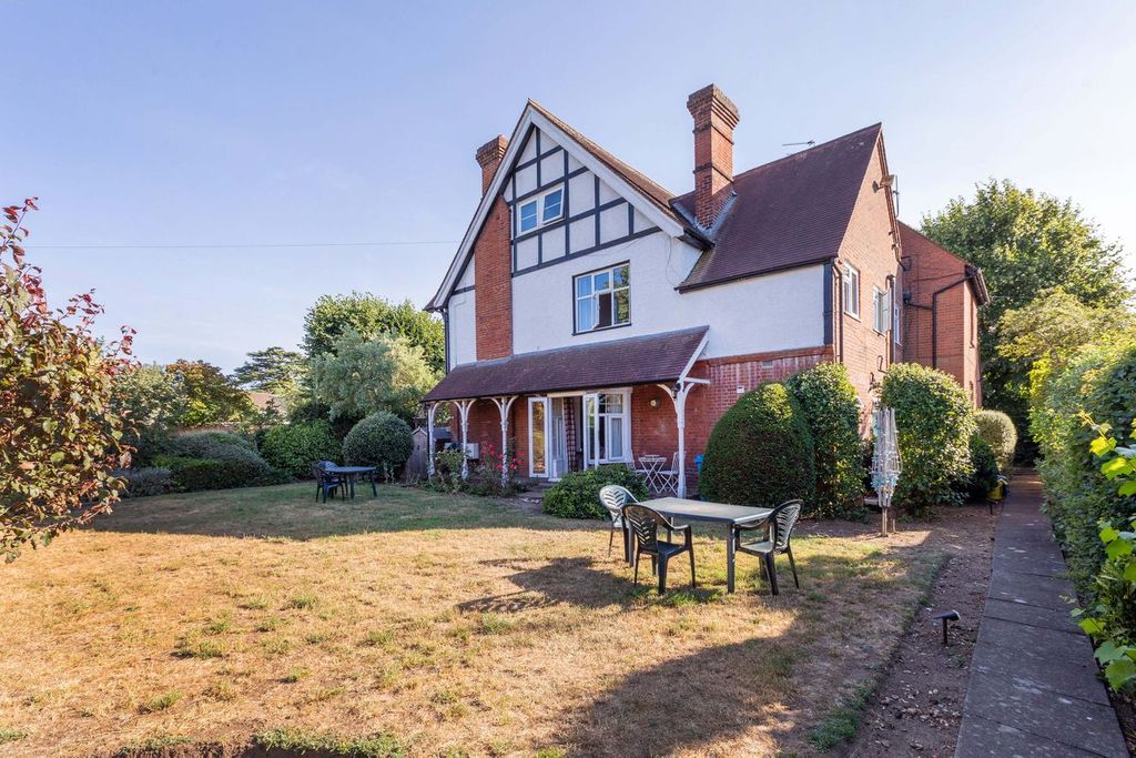Property photo 1 of 10