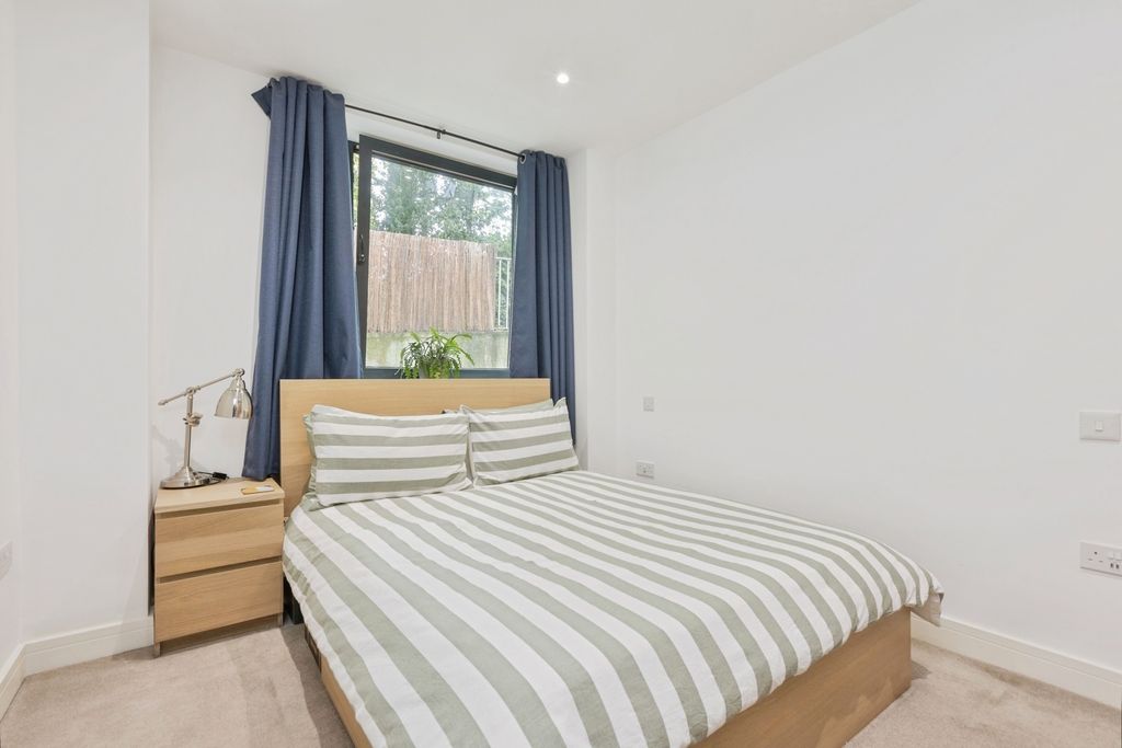 Property photo 3 of 14 Pbox-Img.Jpg