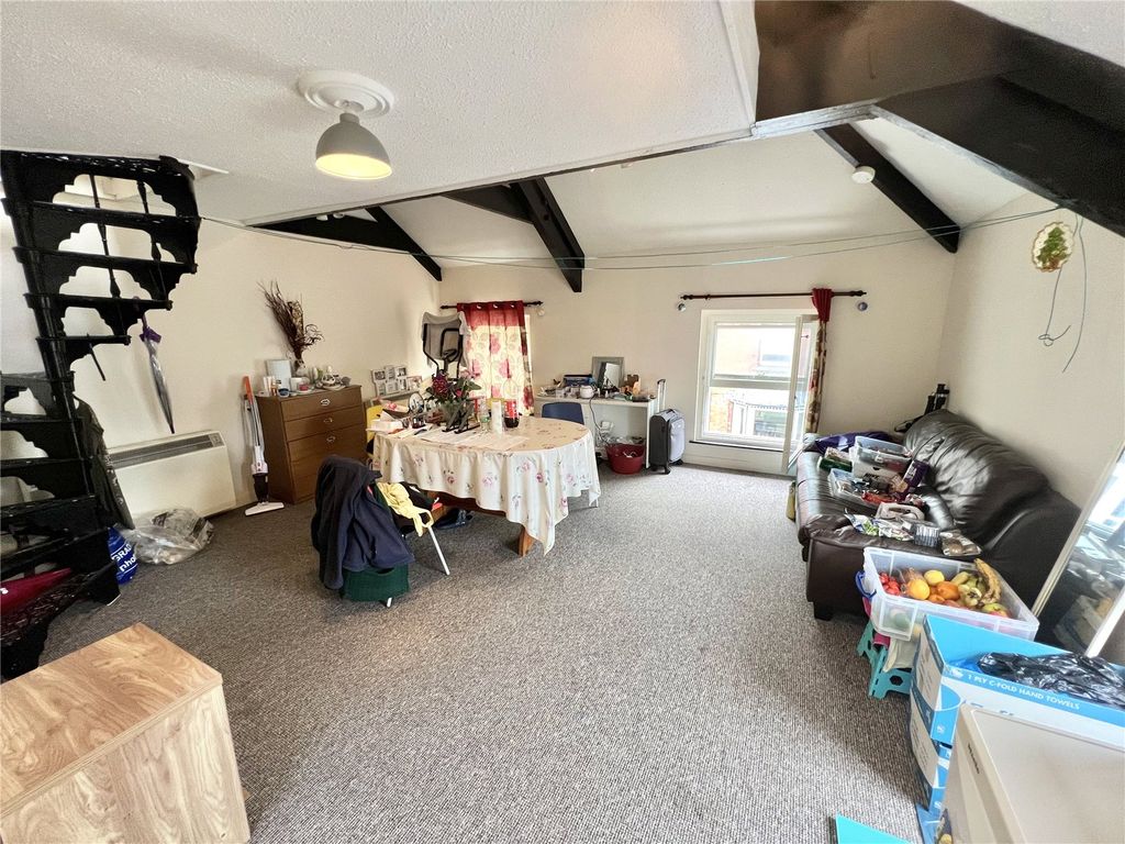 Property photo 1 of 8 Picture No. 06