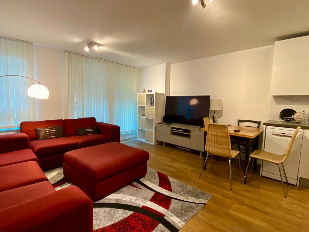 Property photo 3 of 13