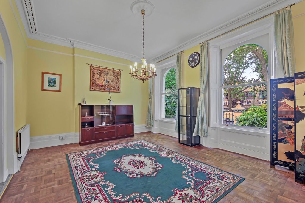 Property photo 2 of 29