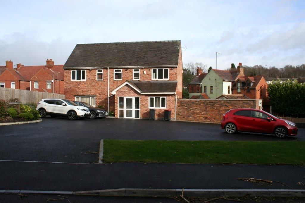 Property photo 2 of 5