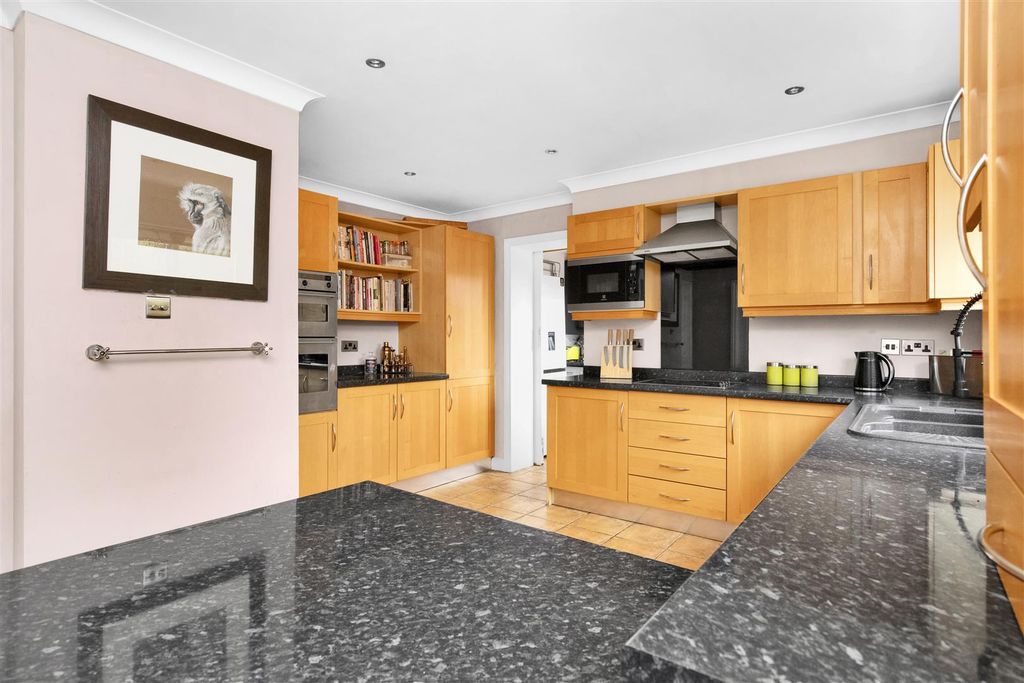 Property photo 3 of 32 851A9570.Jpg