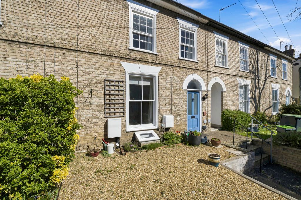 Property photo 1 of 18 Front