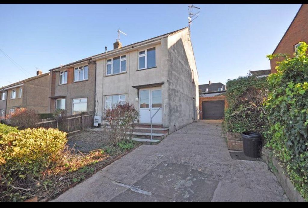 Property photo 1 of 13 Front