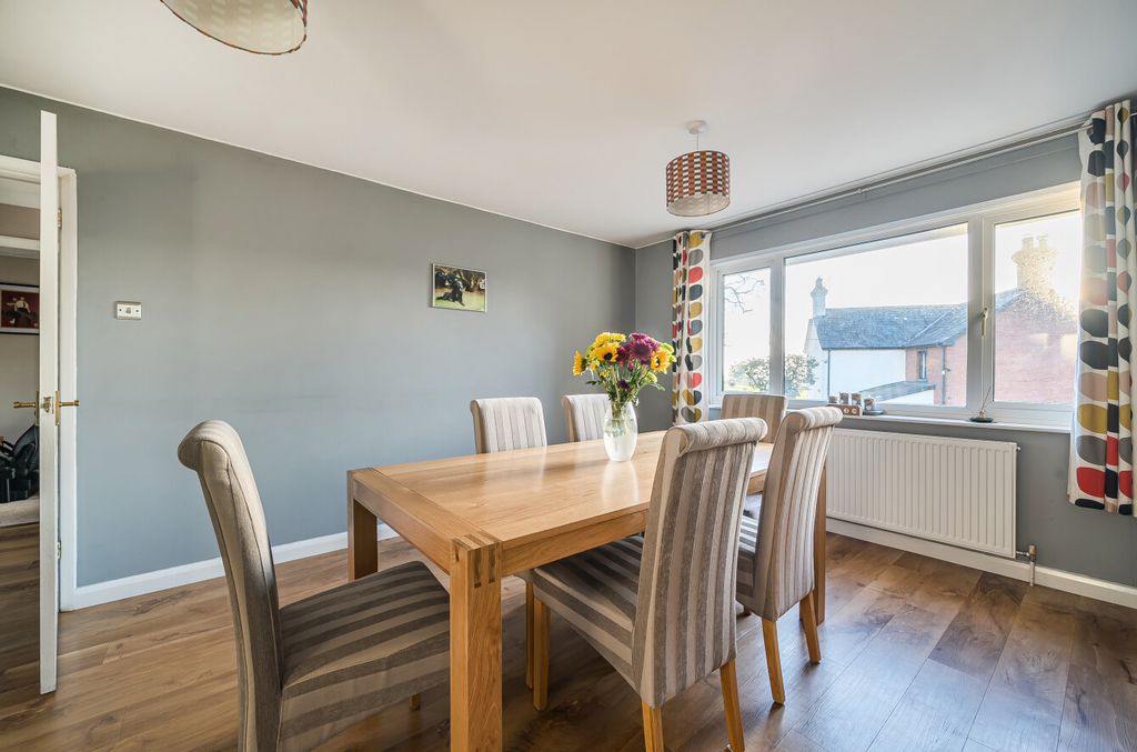 Property photo 3 of 25 3 - 1419704-8-699De8E...