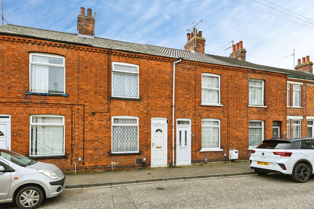 Property photo 1 of 17 52016