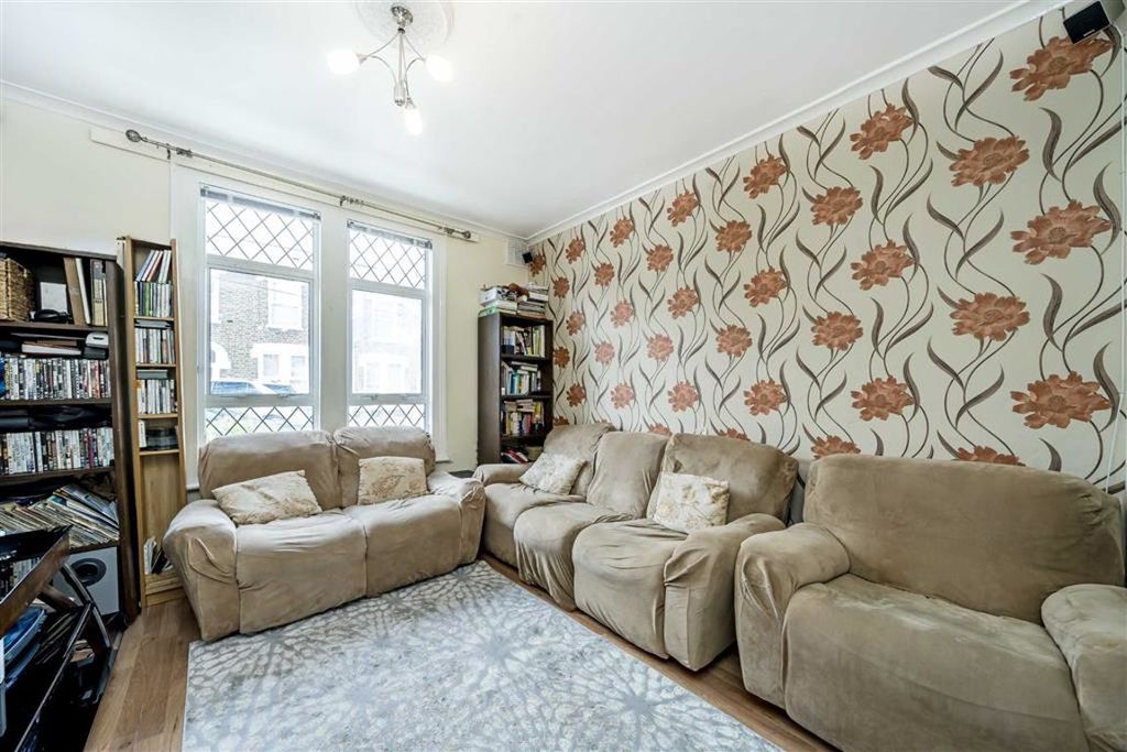 Property photo 2 of 7