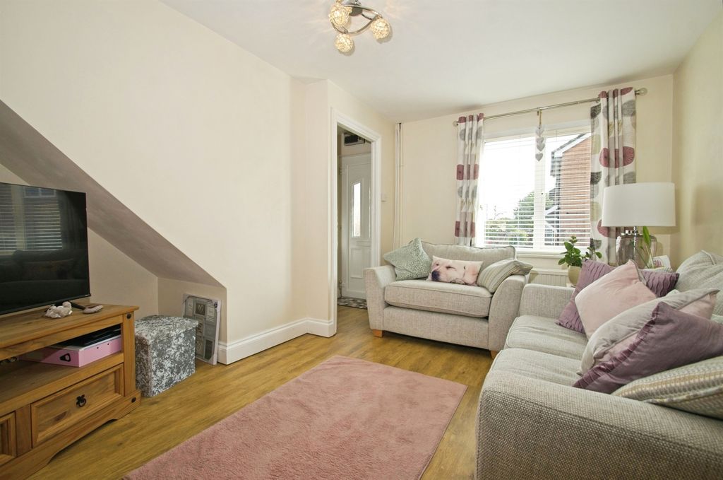 Property photo 2 of 17