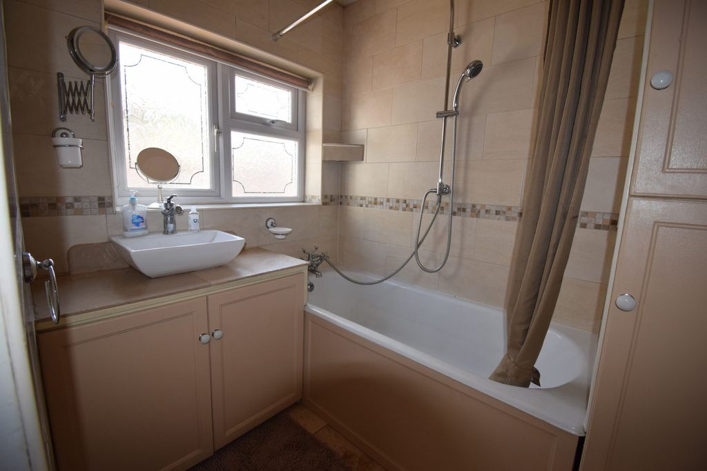 Property photo 3 of 14 Gallery