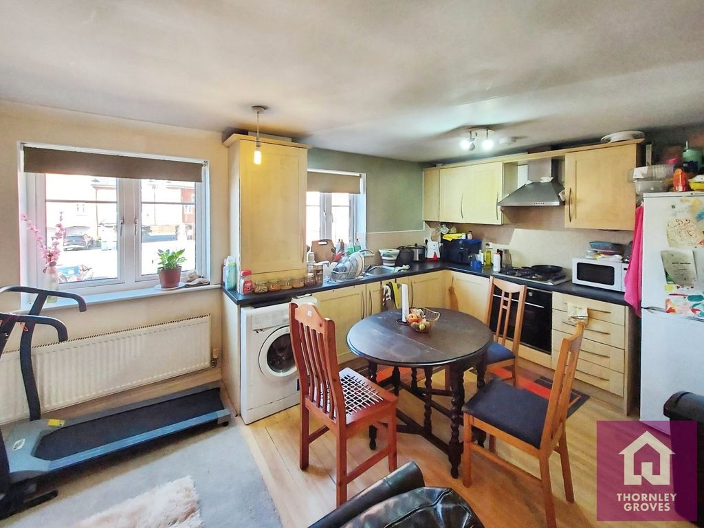 Property photo 3 of 12 Picture No. 05