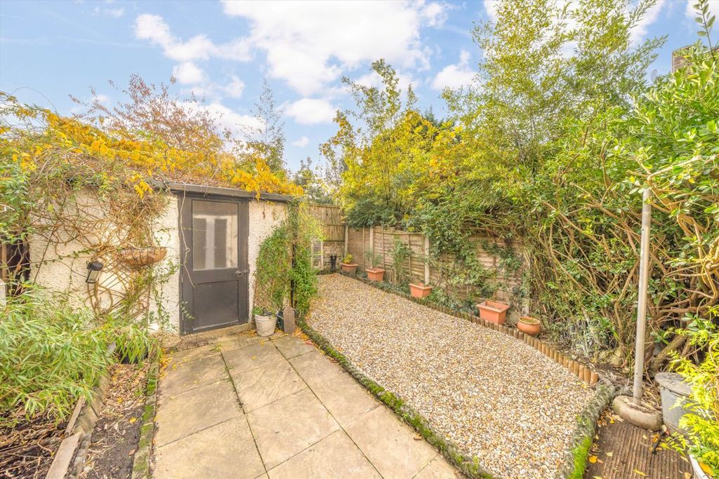 Property photo 3 of 9