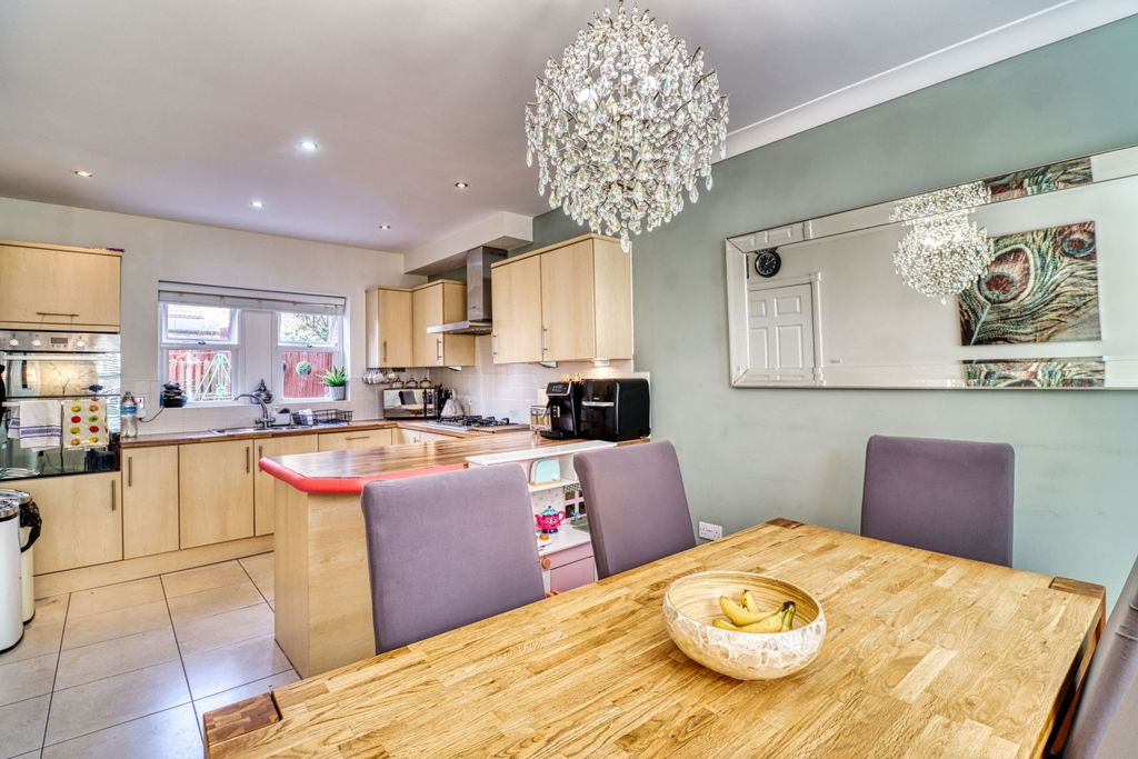 Property photo 3 of 34 Kitchen - Diner