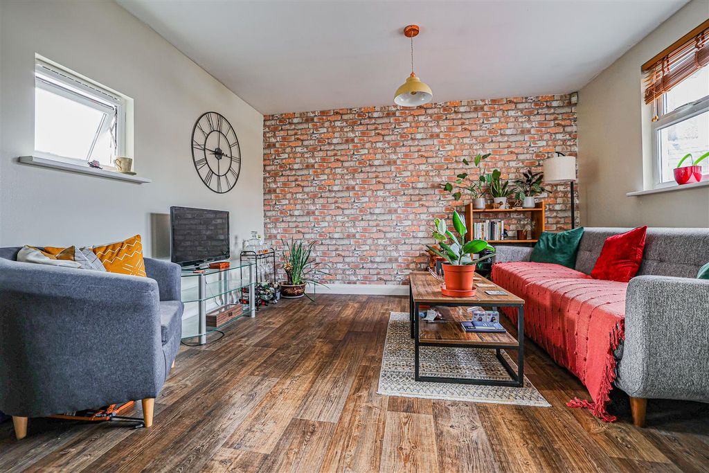 Property photo 3 of 14 980A4368.Jpg