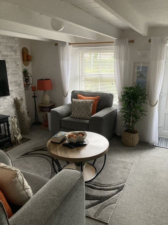 Property photo 2 of 26