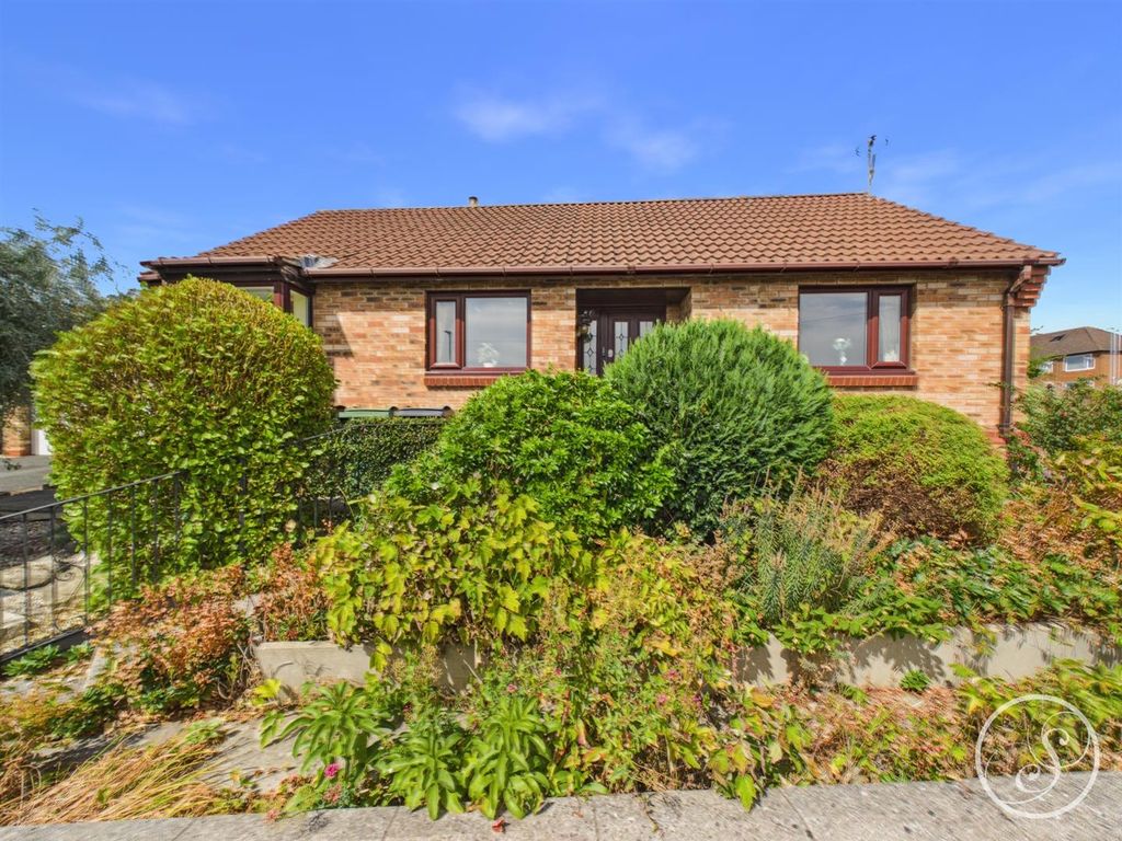 Property photo 1 of 25 External