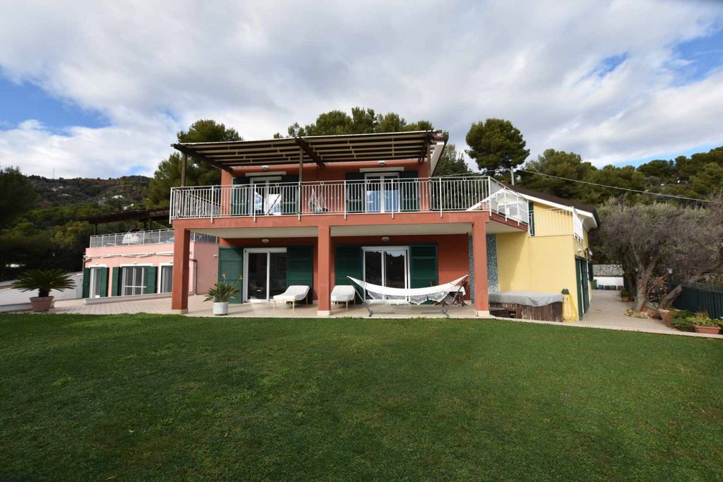 Property photo 1 of 9