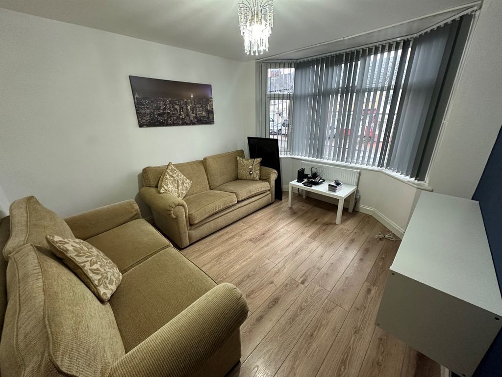 Property photo 2 of 14 2919133