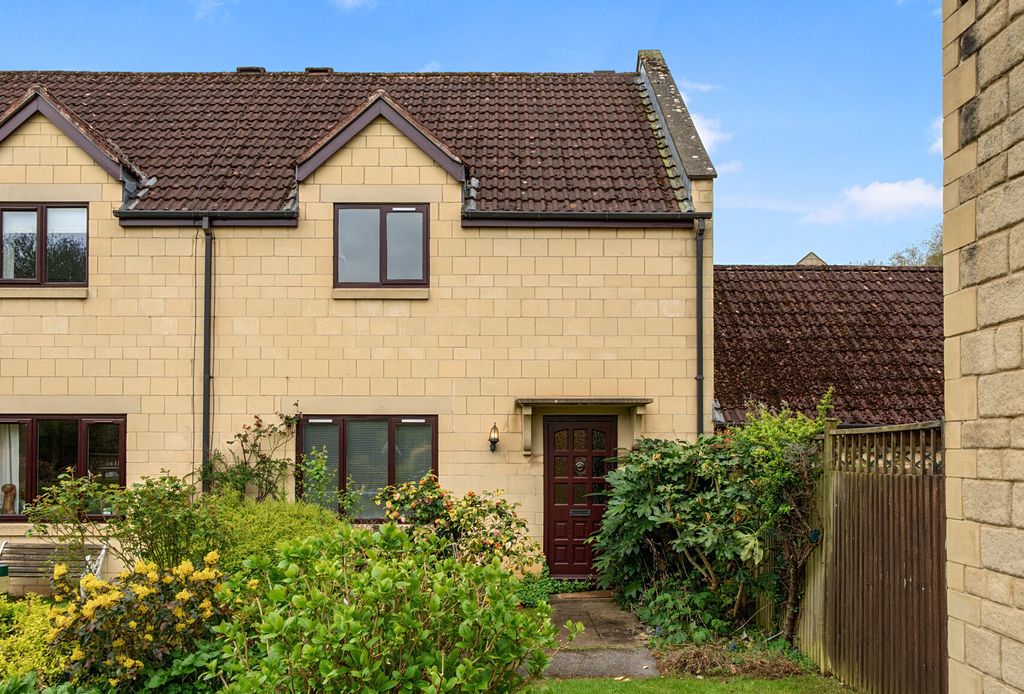 Property photo 1 of 15 Front Aspect