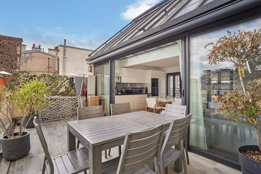 Property photo 1 of 21 15th Paris - Grenelle Neighborhood