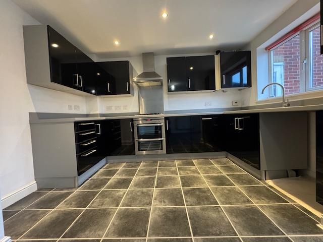 Property photo 3 of 16 Img_5877.Jpg