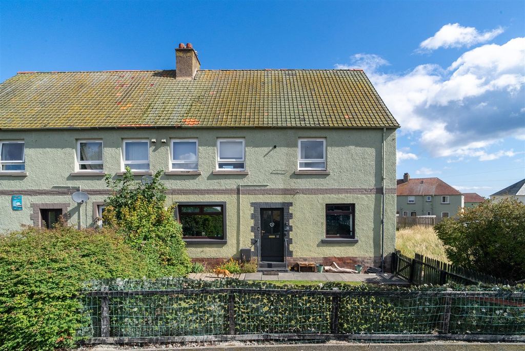Property photo 3 of 16 32_Coldingham_Road-03.Jpg