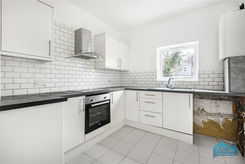 Property photo 1 of 23 Picture No. 09