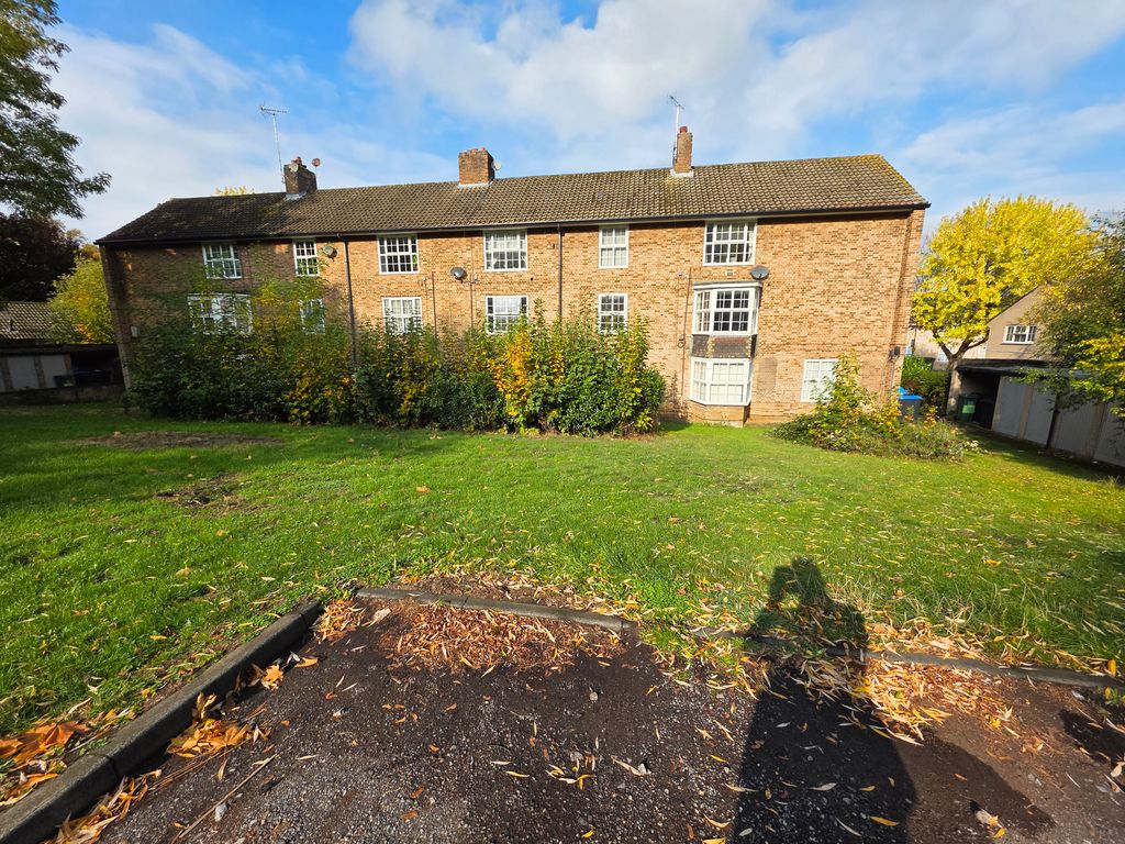 Property photo 2 of 11