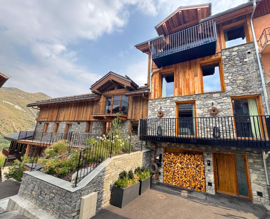 Property photo 2 of 12 Saint-Martin-De-Bell