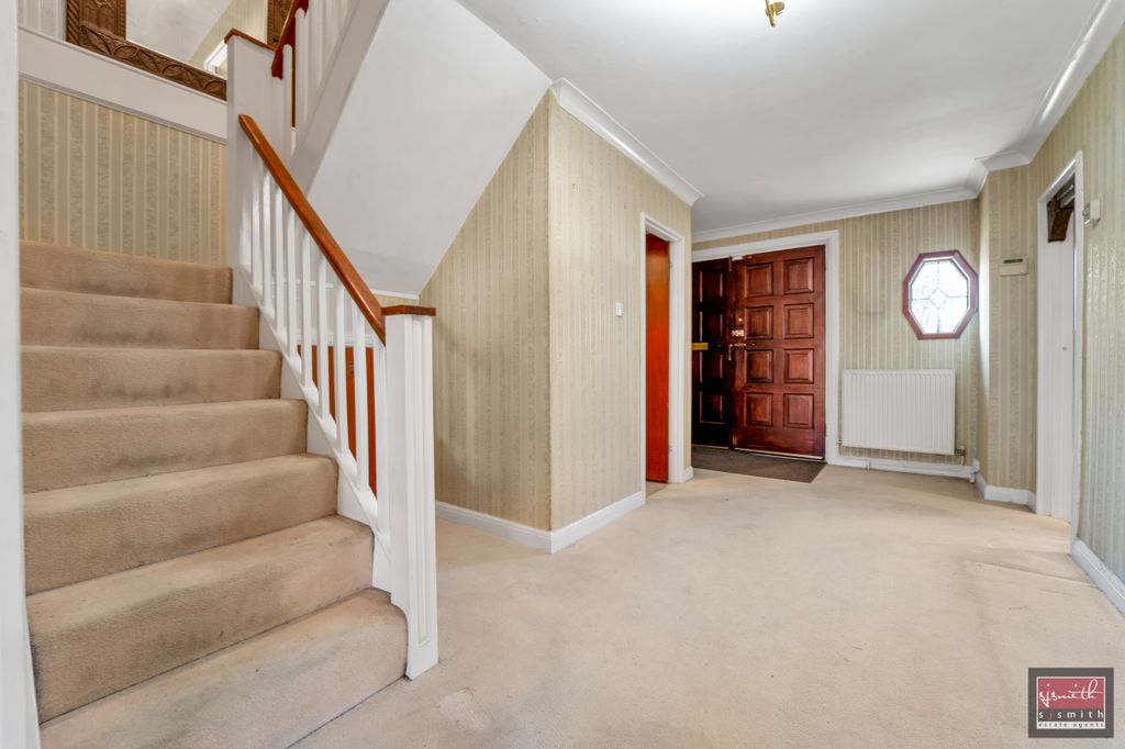 Property photo 3 of 21 Dsc03003