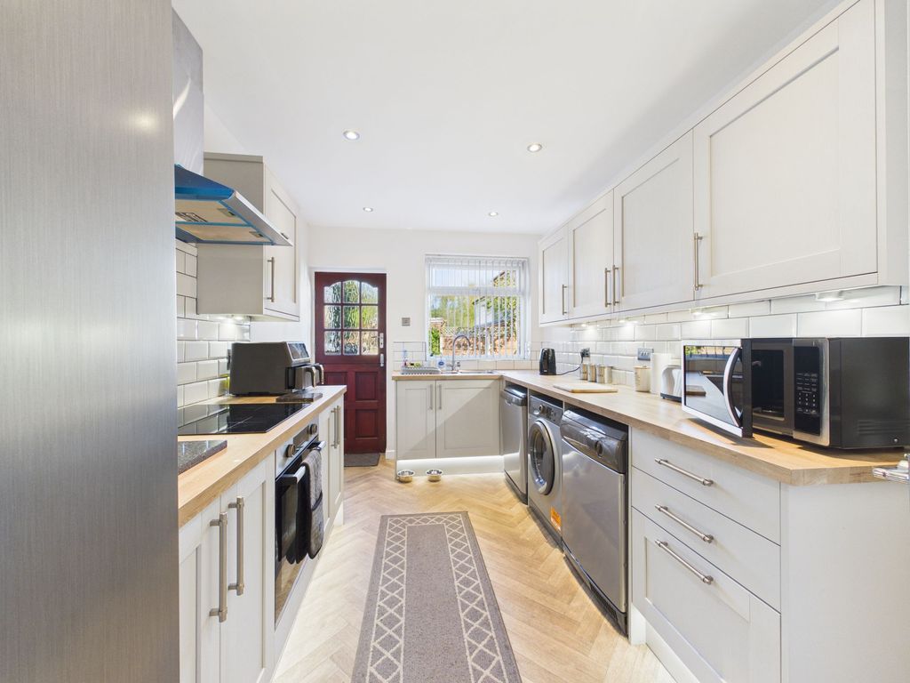 Property photo 3 of 29