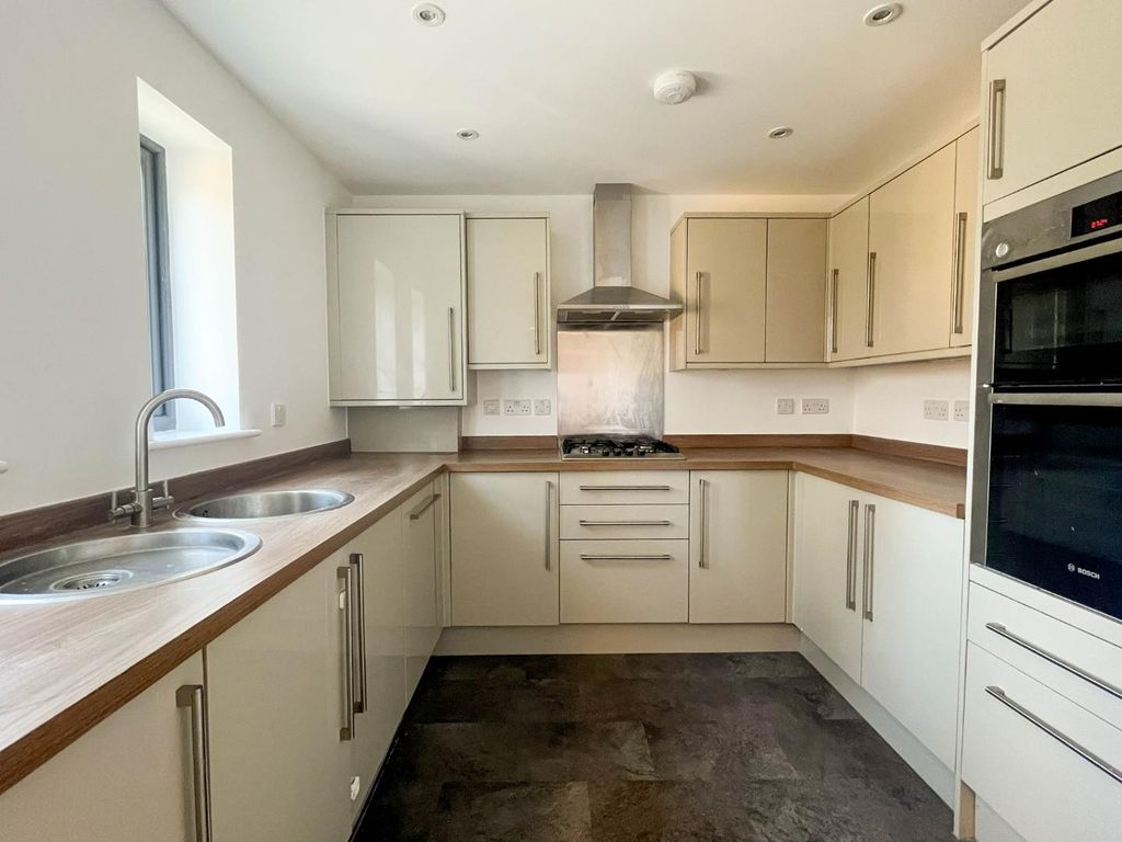 Property photo 3 of 13 Img_0636.Jpg