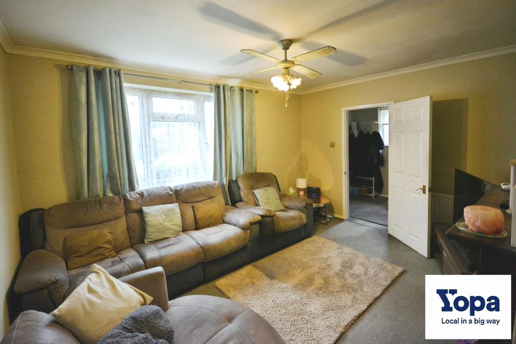 Property photo 2 of 18 Photo #2