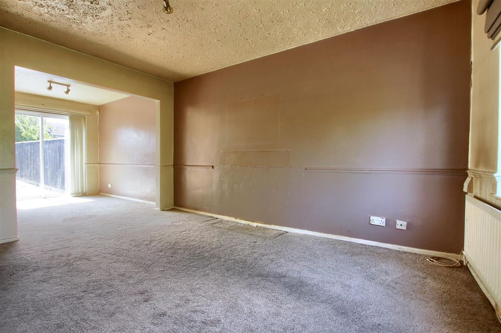 Property photo 3 of 10 St6.Jpg