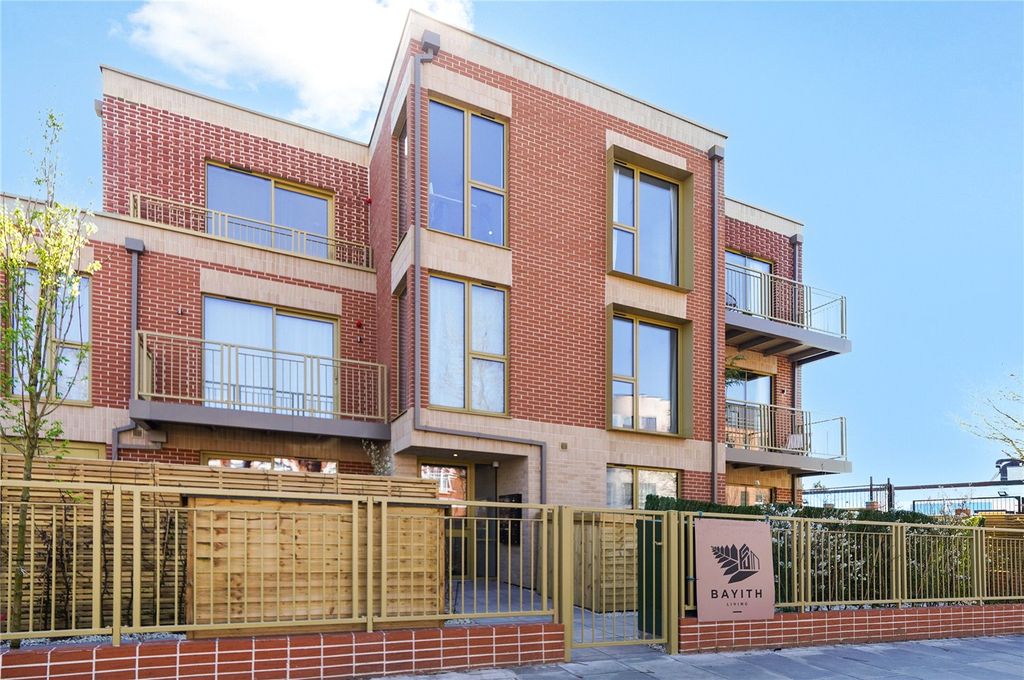 Property photo 2 of 11 Picture No. 28