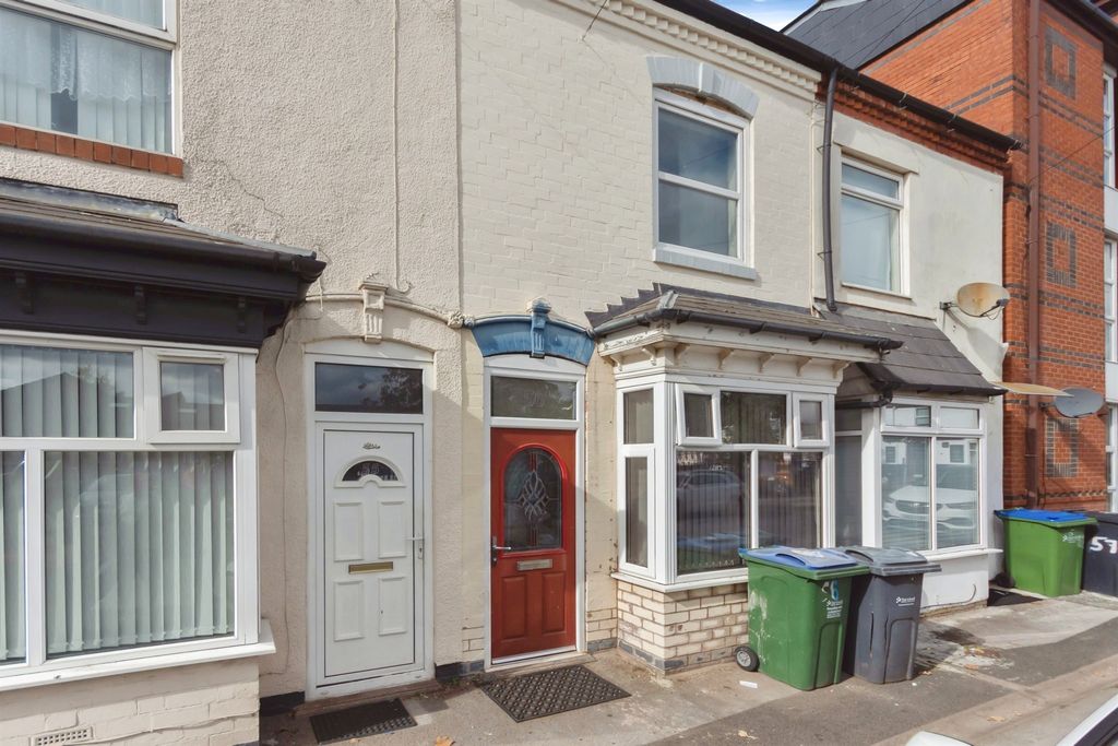 Property photo 1 of 17