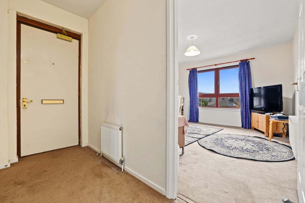 Property photo 3 of 26
