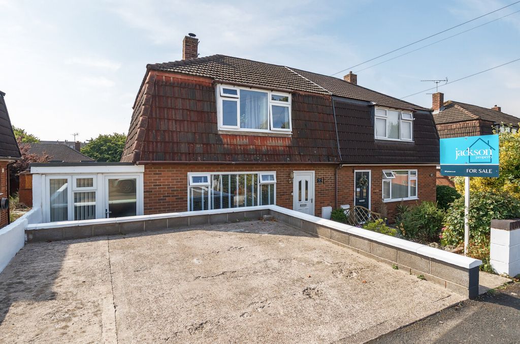 Property photo 1 of 17 1340536-17-689c630360c6A