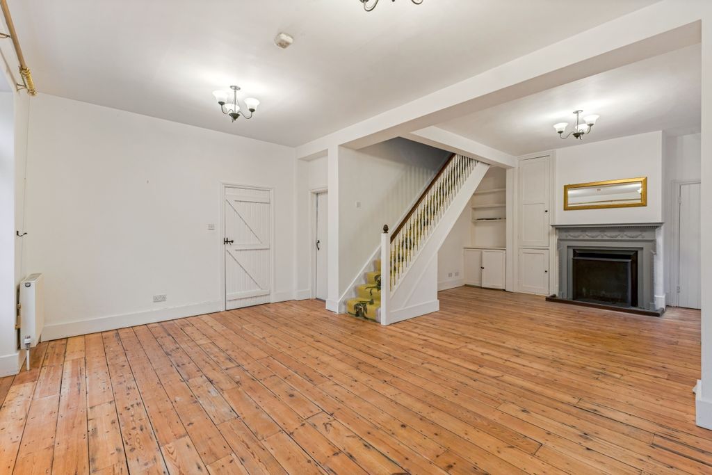 Property photo 3 of 12 3