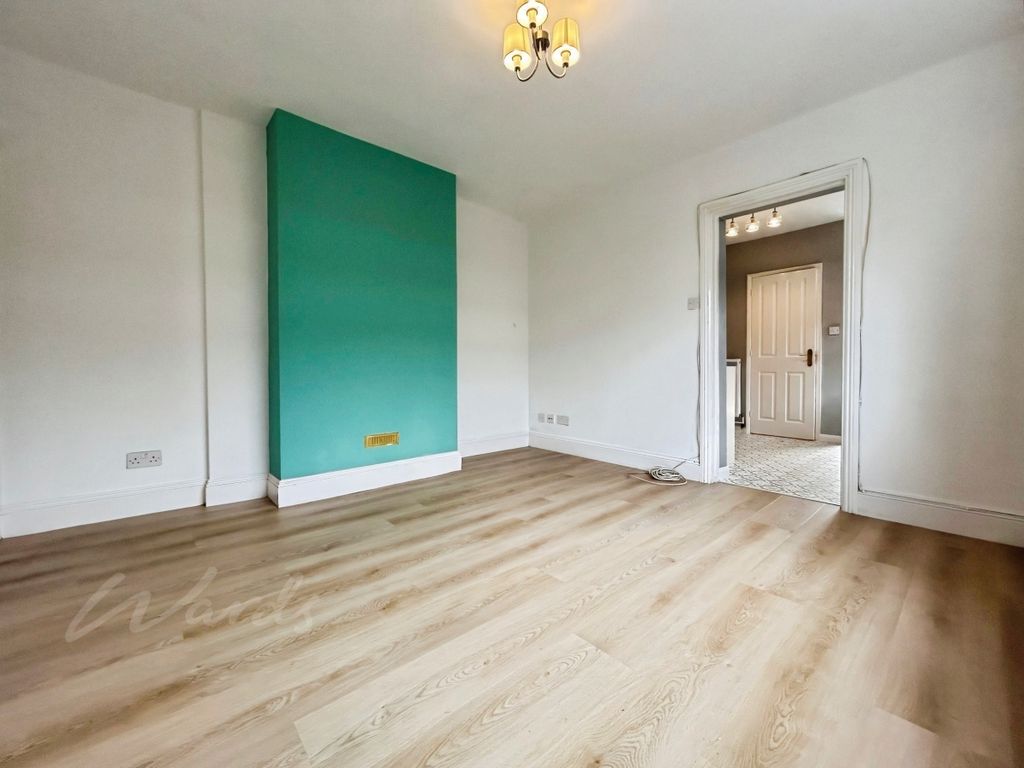Property photo 3 of 12 61999Eb8-Dining