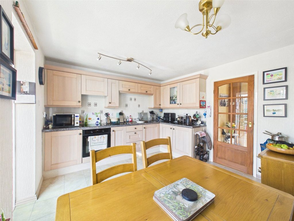 Property photo 2 of 24 Picture No. 09